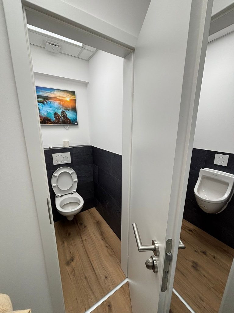 WC Damen und Herren
